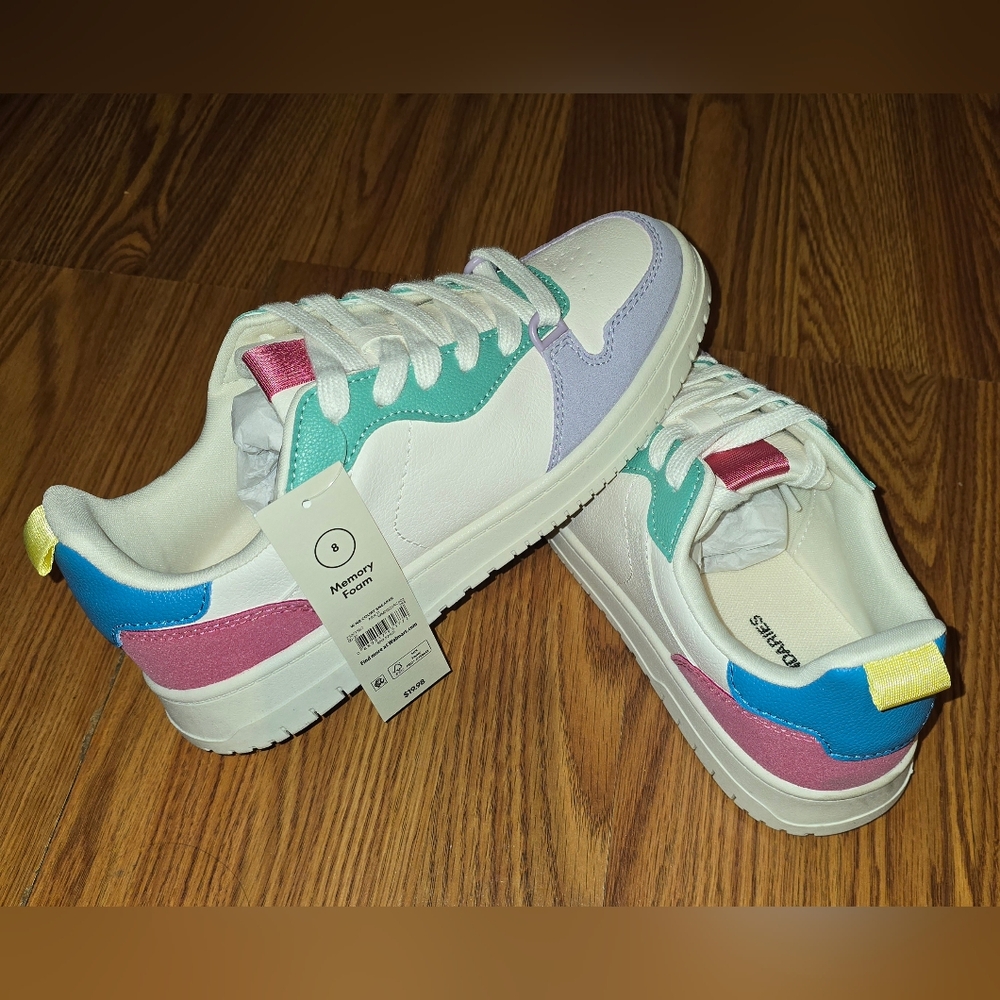 NB Court Sneakers Size 8 NWT